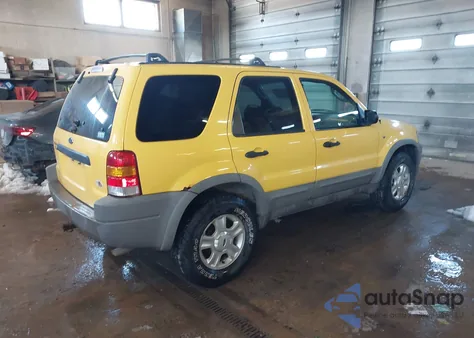 2002 Ford Escape Xlt z USA, uszkodzony, nr VIN 1FMYU041X2KD50457